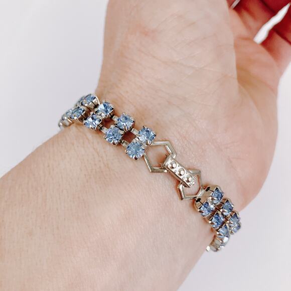 Vintage 1950s Blue Glass Rhinestone Moonglow Bracelet Mid Century Silver Tone - Picture 13 of 15
